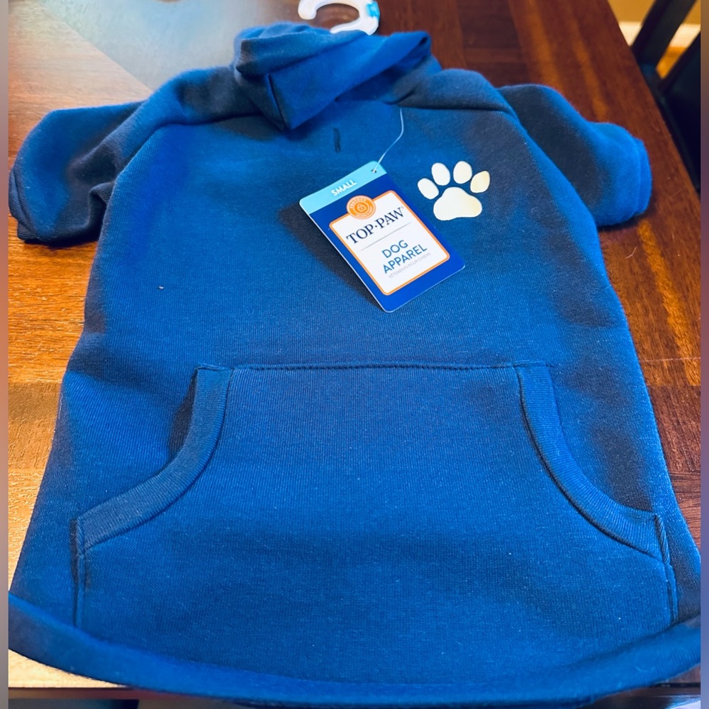 NWT DOG HOODIE BLUE SIZE SMALL WITH HOLE FOR LEASH